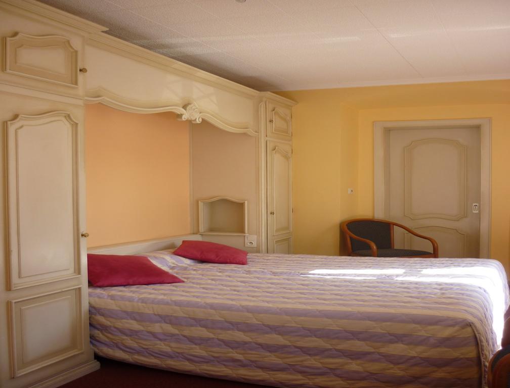 Hotel Des Vosges 5 Rue De La Gare Оберне Стая снимка